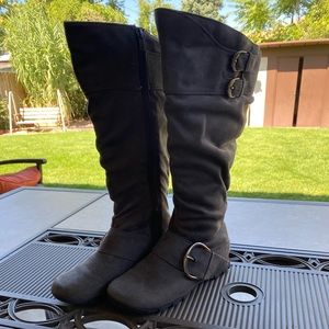 Knee High Teen Girl boots size 6M Skylar